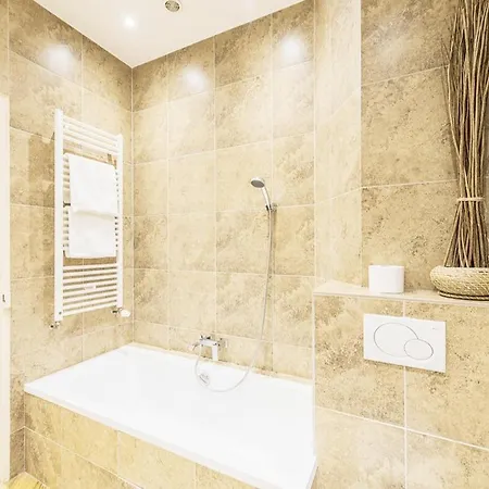 Appartamento Luxury 4 Bedroom 160m2 2 King 2 Queen *